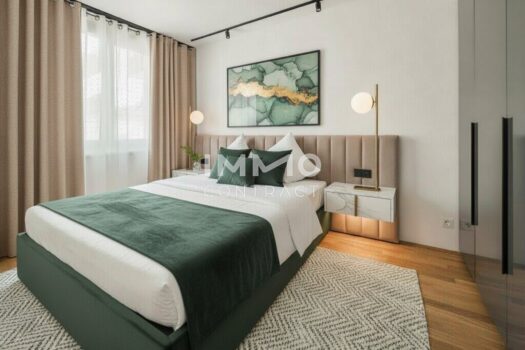 4uhySliweQ8OA2XeDRzpxE