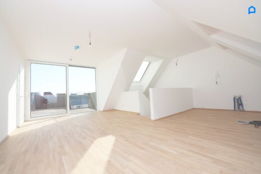 4xN6yqqIRyMwUBd2tl3NpD