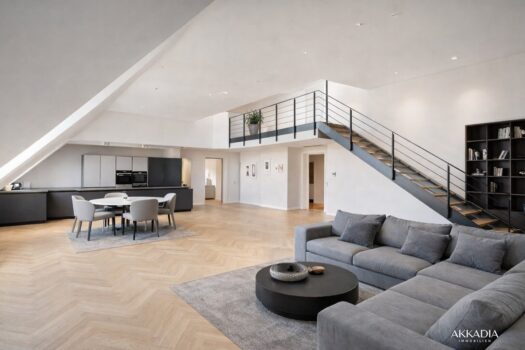 4zMkVJ78hIJvfx1zLwEOBo