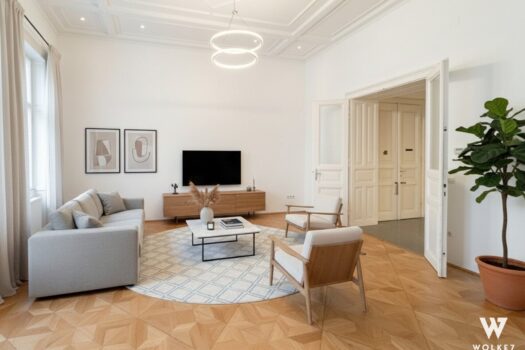 50jtuigcXmEZRSMaFKiICf