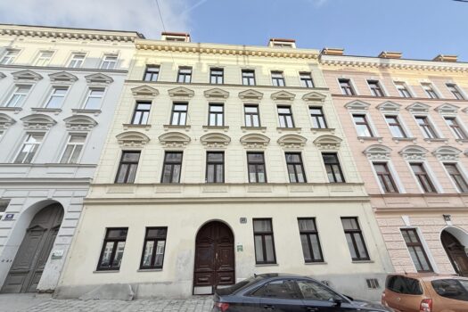 51pEZIYG5IapahDR6imgdw 1