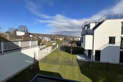 5DVsD6a3d1AtCW4A9D2GYy 1