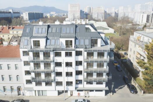 5KkwhHdLzQs1BK1LD84aK6