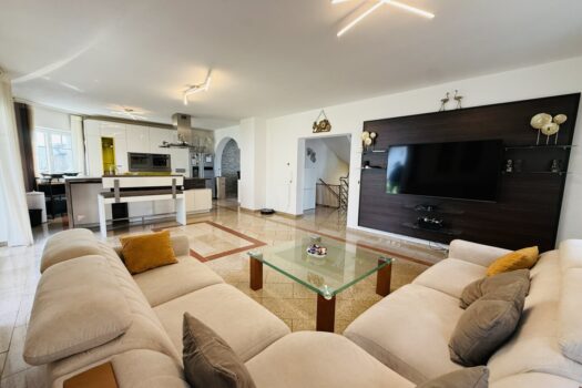 5pfLiHfTGqkDqLa0ddPKCY