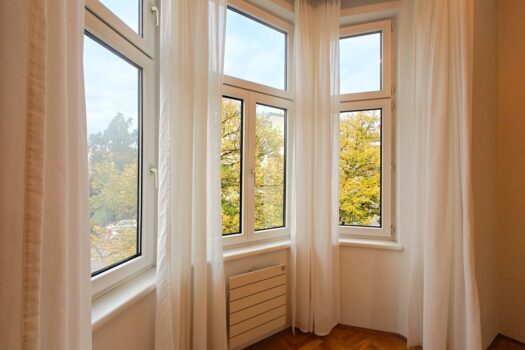 Nähe Hugo-Wolf-Park: Charmante Altbauwohnung mit Erker + Gegliederte Fassade + zentraler Grundriss + Familien- und WG-Geeignet 6QVmnNMbxIzT2kvbeol43d