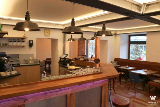 6TlyaAfNi69P17U3v86GHd