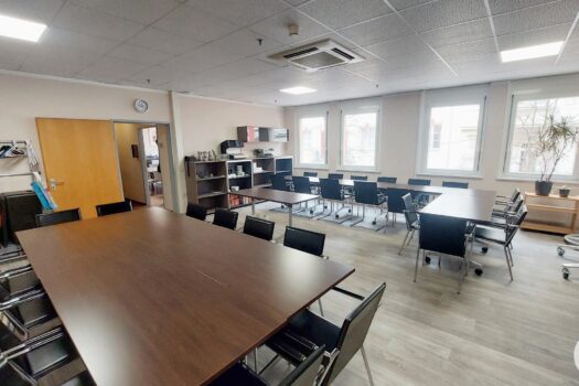 6wuMfa3LwnBT09chA6f8Fu