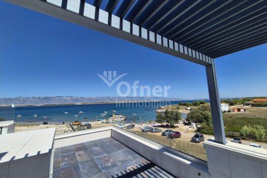 76cnoZYSrZrMxUwYFkIIno