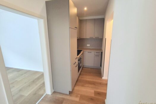 7MqQY172i0tTR0oPHgJ2F3