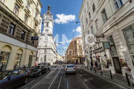 Stapelparkplätze in zentraler Lage! 7tftEFbSqZdHa4o9708FBv