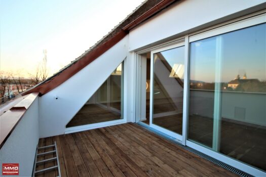 Traumhafte Dachgeschosswohnung in einem Palais in Stockerau B4wGVYihIW