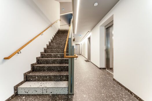 Gy5X5fNHmS3qEqGDvb6Zb