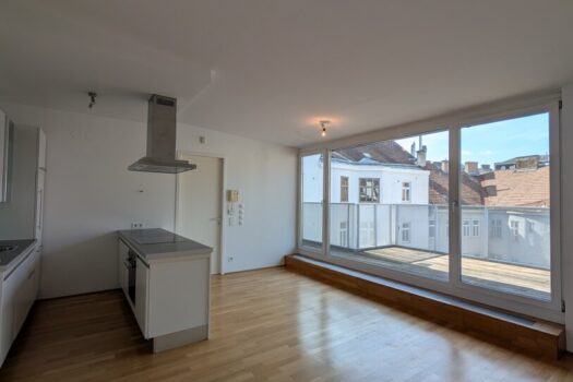 Außergewöhnliche Dachgeschoßwohnung mit viel Sonnenlicht JUTrvgAJfehLG9UZvhvsa