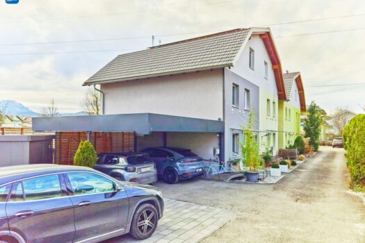 YINRtcF71eRKCJyLXSVTz