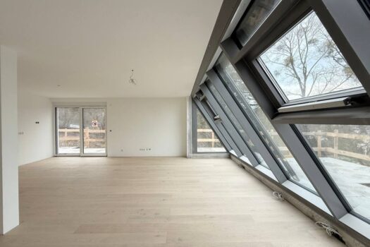 mWtLswsicSVg51aLB23Ff