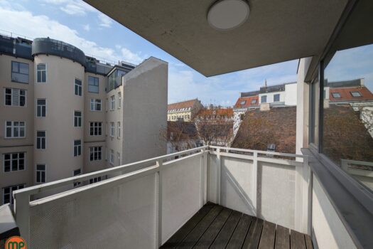 15F9KxugTE3jULl7Fhq3LO