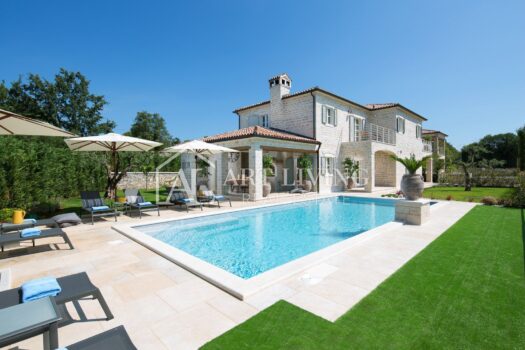 1627579022 villa elena 1