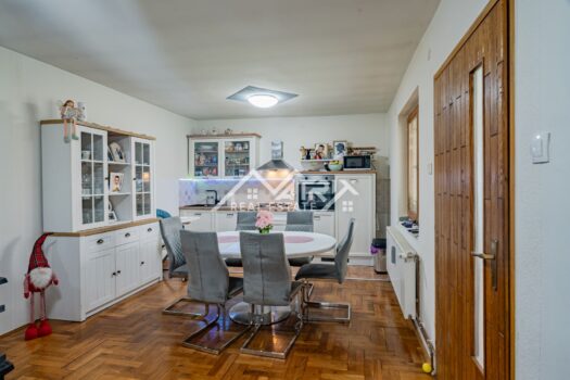 1760599291 darda prostrana obiteljska kuca s vrtom garazom i dodatnom parcelom 1