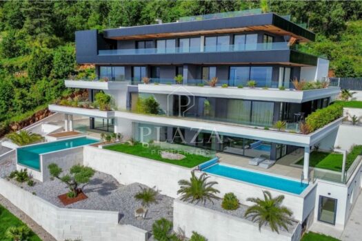 1774527562 1000178754