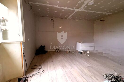 1774623947 img 0139 listing
