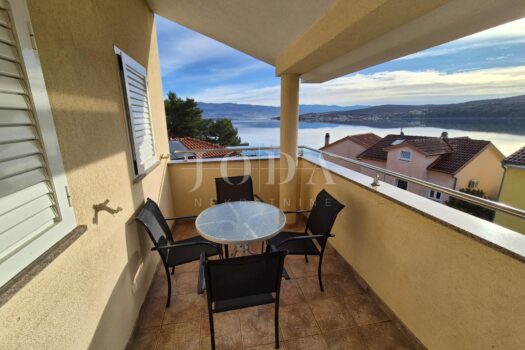 1775908208 306855788 666942 0