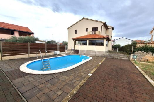 1775908283 570208451 666943 0