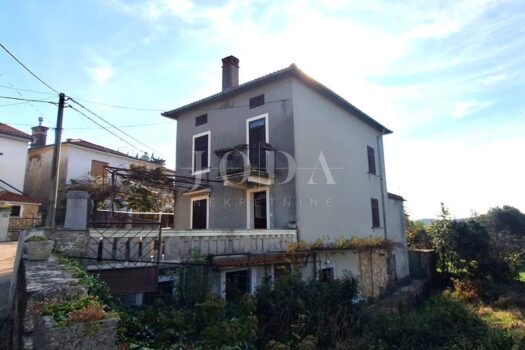 1775914219 1851295958 557592 0