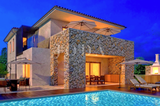 1775928685 1473189037 421249 0