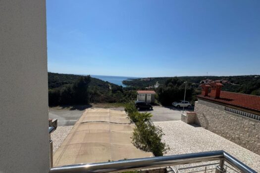 1776622550 thumbnail 17