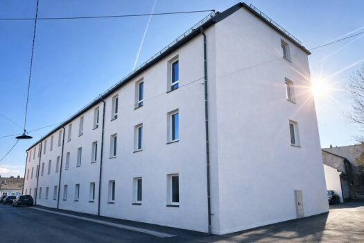 1IWBL1MLloKWsay9hEHaxI