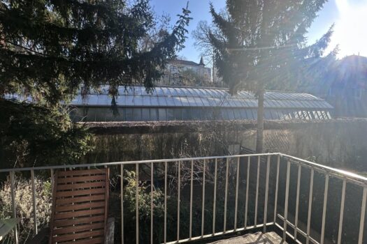 1azlFIkr3IwyuIujj3zlVT