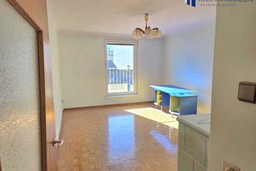 Sanierungsbedürftige 3-Zimmer-Wohnung, 64m², 4. Etage 1jR7GRrOvs5jY2hp2CB0ws