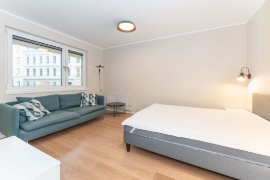 1kSnBECKDQx1lkxjPuBalz