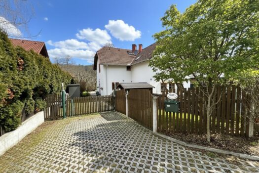 1orAa2dXgD9W0q72q8LNZY