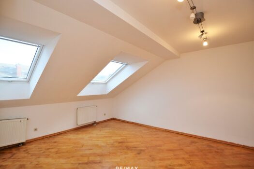 Attraktive Dachgeschoßwohnung – hervorragend angebunden 1rDfGUyNQdOgU8QOMpuJBr