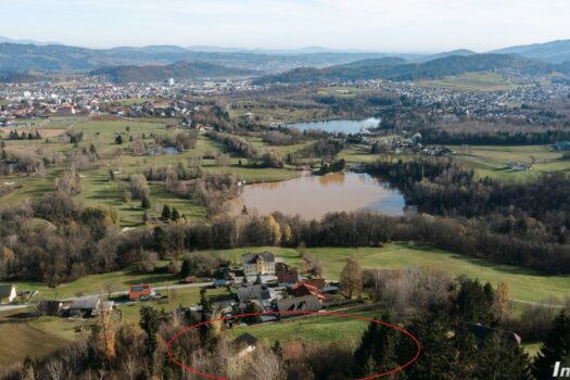 Lage und Blick nach Osten