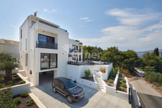 25SrYKR1m1o9e4NORAXXWG