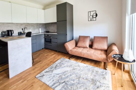 2YEw9VLir7Vnso8UZc9r92