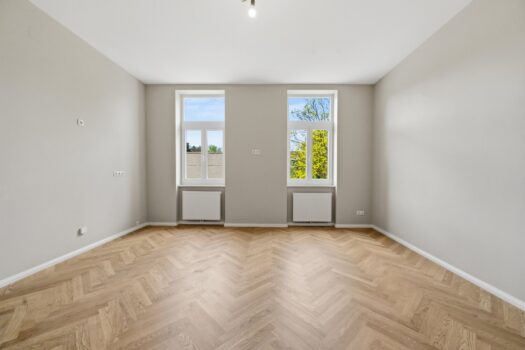 2aoBZ1Se2mwxlA8qWs8Evm