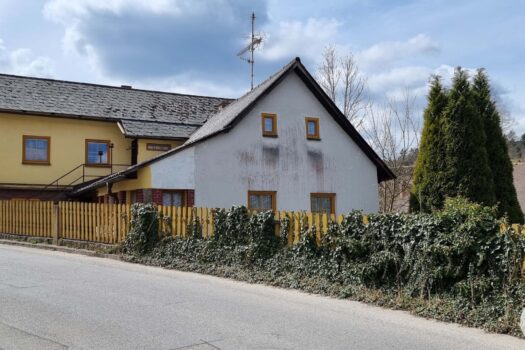 2b0SgEjuQVYU2UdFbGaKZo