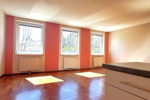 Sanierungsbedürftig: 2-Zimmer-Wohnung in Top-Lage nahe Fußgängerzone 2iKUNbU5WJDl8s6wMpsF5c