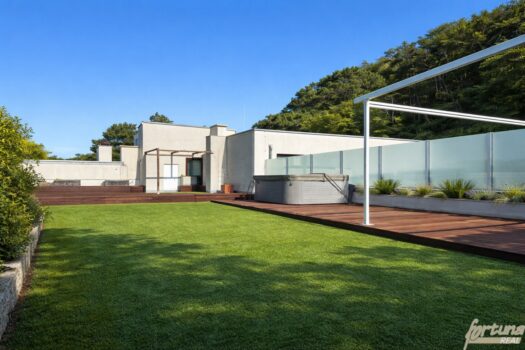 *****Dachterrassentraum(180m²) mit eigenem Lift und Hallenbad (Sauna)**** Terrasse