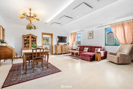 2zq8uvgcyOaUzxoprp9EBd