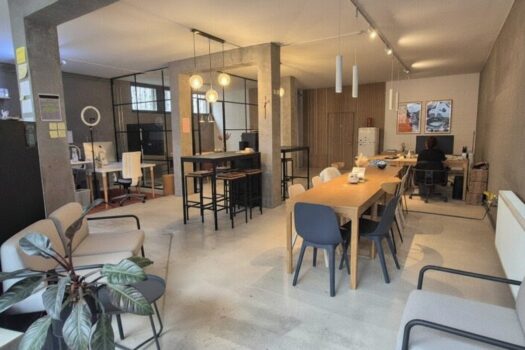 32KAKJdTPq4E3lkSPWeCxI