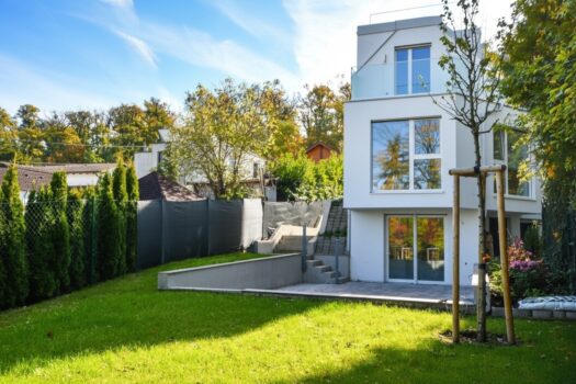 3RBXKnZF5GKTbJOEF8M6ca