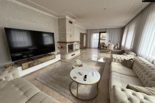 3TeNZR4Wdmz6daXuBOEFx7