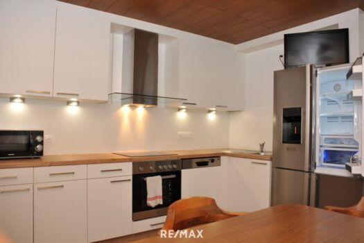 3chIKG8w7EukBS0FrRQuEx