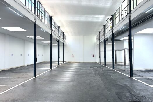 NUR NOCH 1 STP VERFÜGBAR | GARAGENSTELLPLÄTZE IN BEEINDRUCKENDEM HOFGEBÄUDE IN DER ZIEGLERGASSE | Ideal zur Eigennutzung oder Vermietung 3gIlkJ1RDlXJpUUqXkQwVl