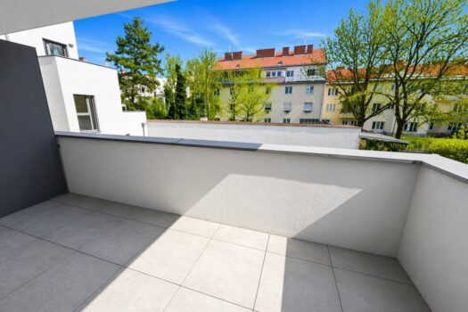 3ifSluvUpdBFaCRN1D7Z5E