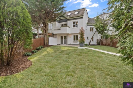 Rarität in Sieverings Bestlage! Top renoviertes, großzügiges Familiendomizil mit großem Garten & 7 Zimmern 3zvTAE5G8wElOGWXfMF1NT